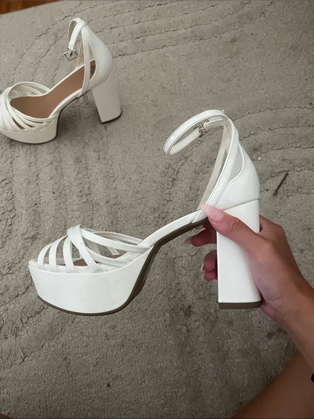 size 7 white platform heels